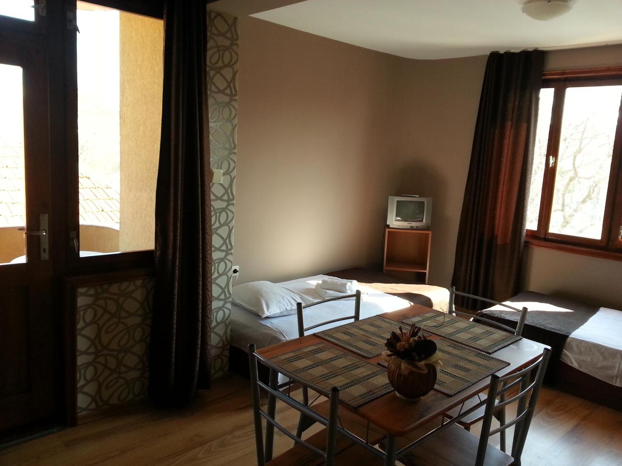 Hristovi Apartments & Studios Pomorie Exterior foto
