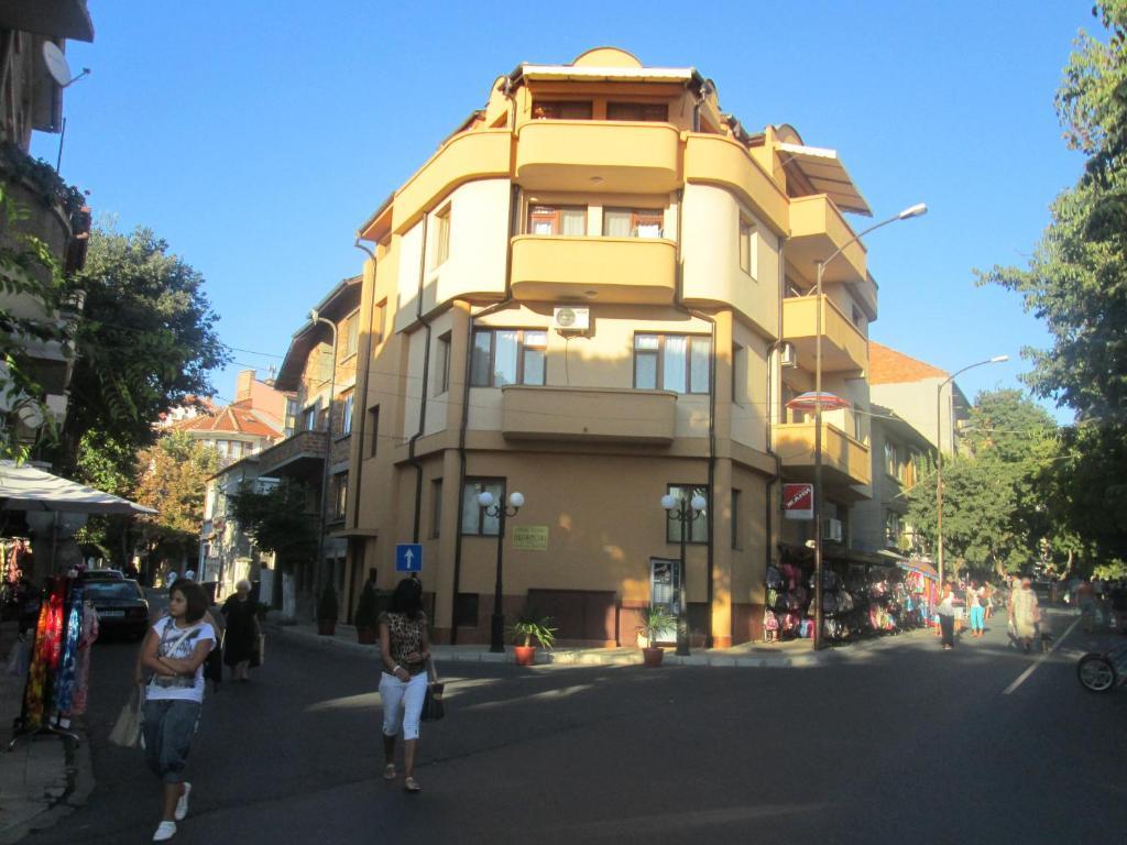 Hristovi Apartments & Studios Pomorie Exterior foto