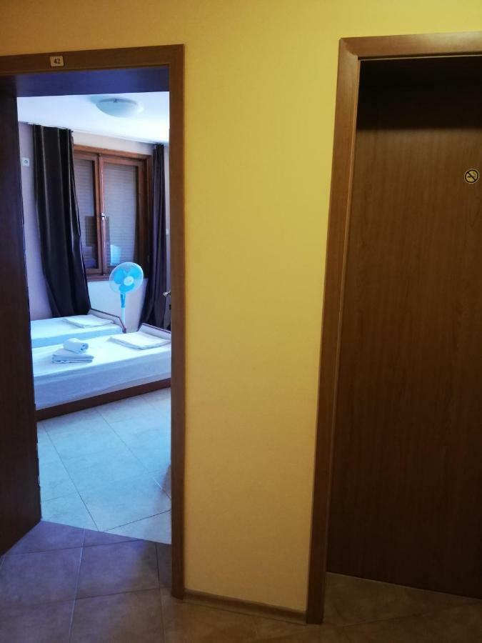 Hristovi Apartments & Studios Pomorie Exterior foto